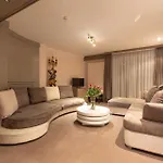 Central, & Lounge Bar ホテル