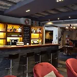 Central, & Lounge Bar 3* Crans-Montana
