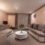 ホテル Central, & Lounge Bar