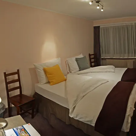 Hotel Central, & Lounge Bar 3*