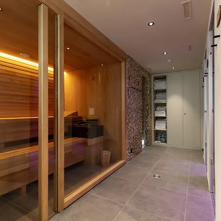 فندق Central, & Lounge Bar