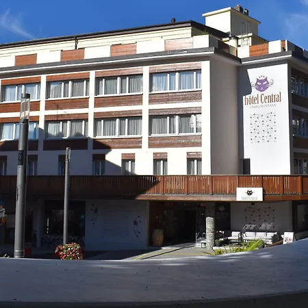 Hotel Central, & Lounge Bar