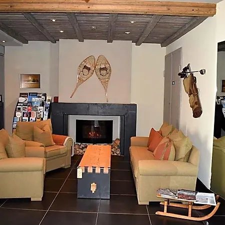 Hotel Central, & Lounge Bar