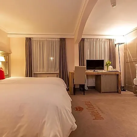 Hotel Central, & Lounge Bar 3*
