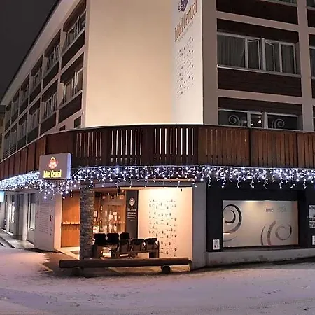 Central, & Lounge Bar 3*