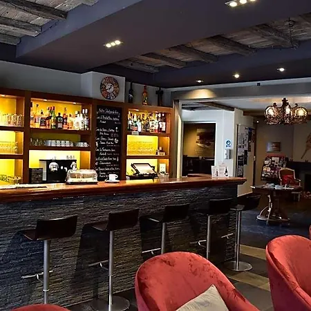 Central, & Lounge Bar Crans-Montana