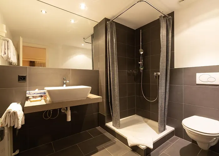 Hotel Central, & Lounge Bar Crans-Montana