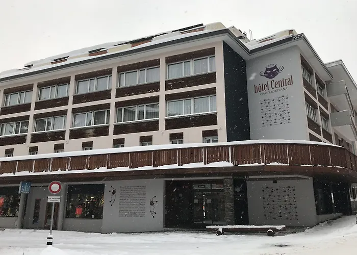 Hotel Central, & Lounge Bar 3*