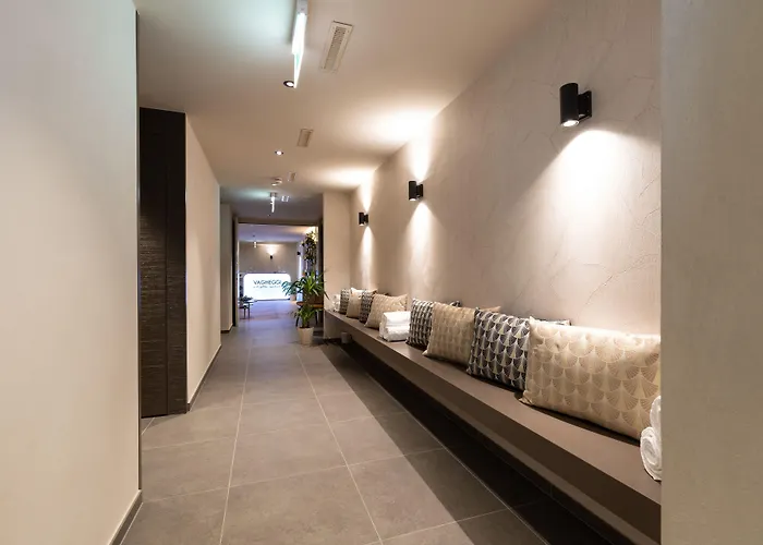 Central, & Lounge Bar Crans-Montana