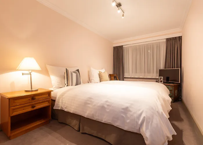 Hotel Central, & Lounge Bar