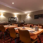 Central, & Lounge Bar 호텔 크란스몬타나