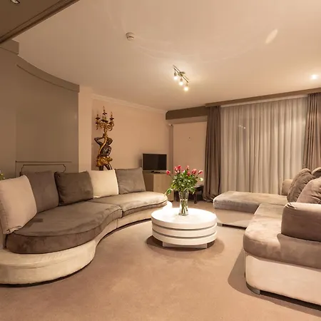 Central, & Lounge Bar Ξενοδοχείο